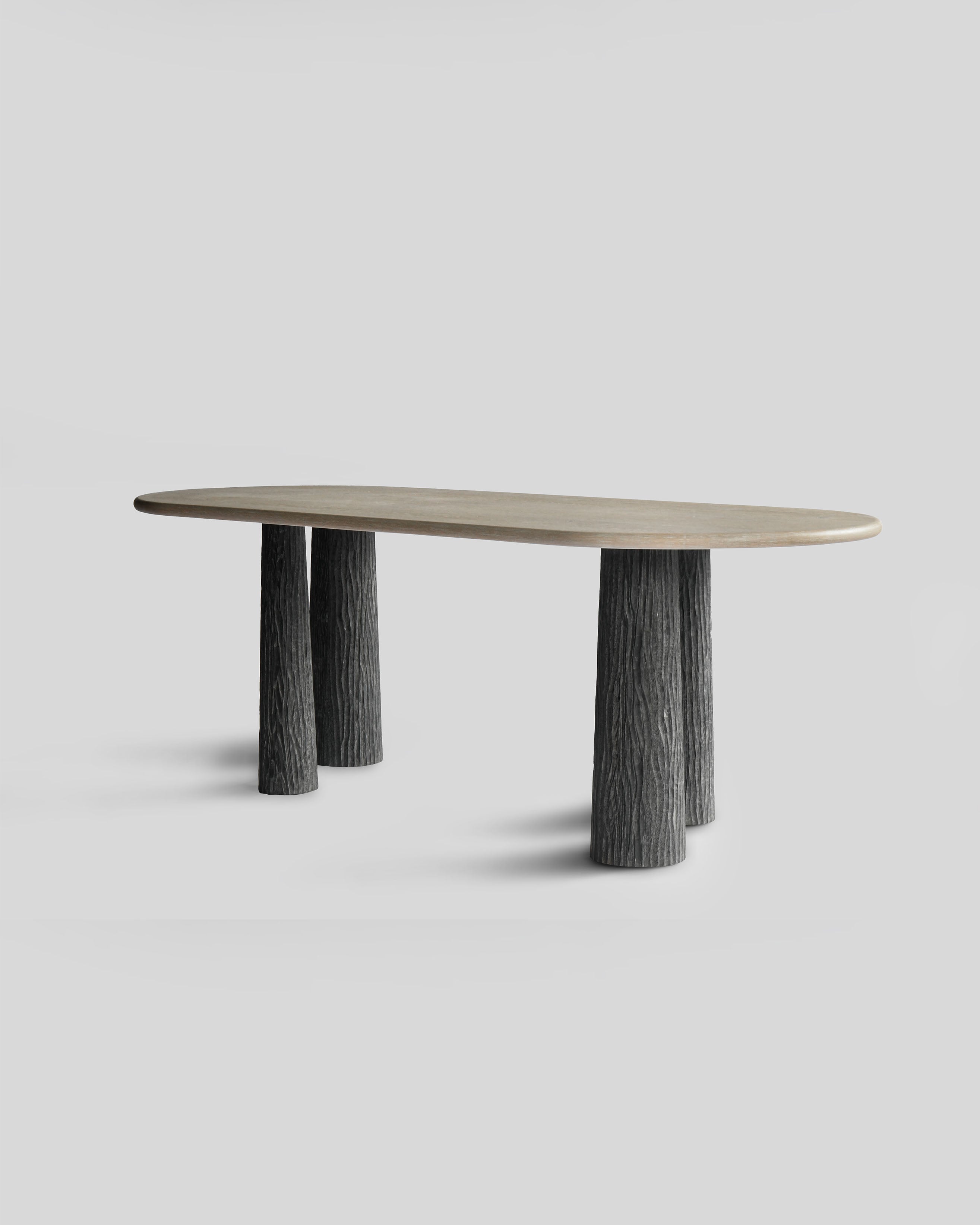 ORBIT DINING TABLE